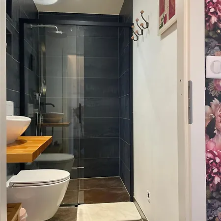 Le Jardin D'eden By Leslodgespa ブロッツアイム