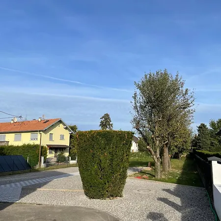 Le Jardin D'eden By Leslodgespa 3* ブロッツアイム