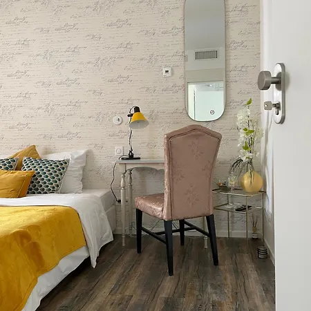 Le Jardin D'eden By Leslodgespa Guest house